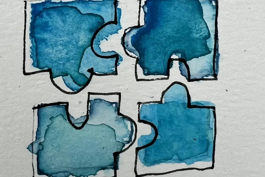 En gruppe blå og hvite håndtegnede, håndtegnede, blå håndtegnede på en hvit overflate